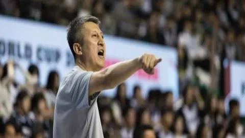 希勒解析阿森纳切尔西阵容：7人枪手，4人蓝军